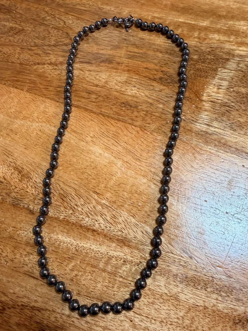 Imitation black pearl necklace